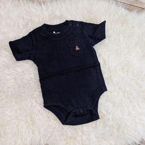 Baby gap onesie